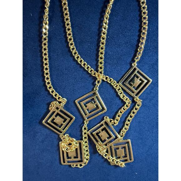 Liz Claiborne 34 Inch Strand Necklace Square Insets Gold Tone Adjustable - Picture 4 of 10